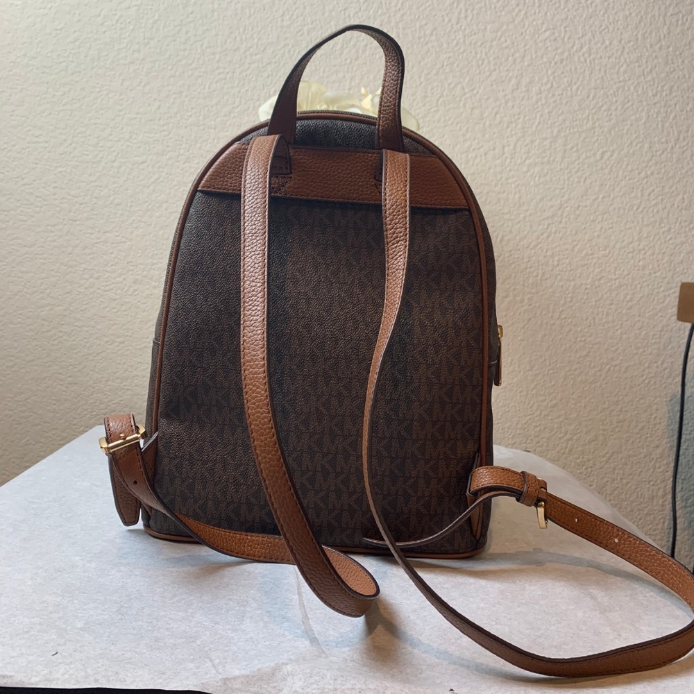 MK Medium Brown Multi Abbey Backpack Large Stripe - Picture 2 of 6